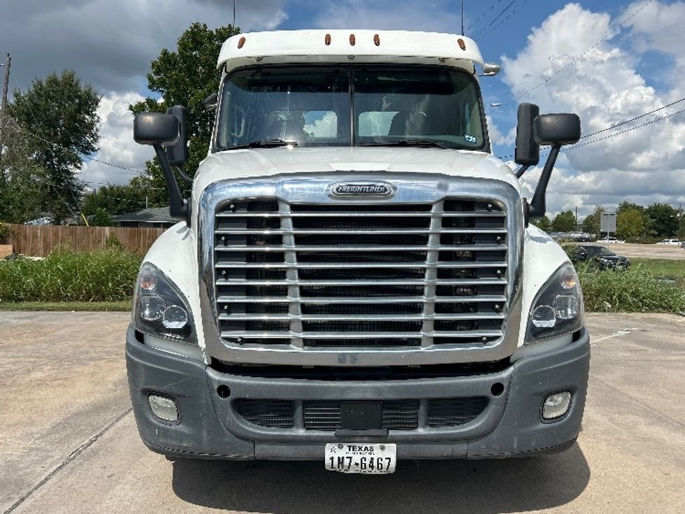 Day Cab Tractor-Heavy Duty Tractors-Freightliner-2020-Cascadia 12564ST-Houston-TX-207,219\n\t\tmiles-$ 55,250 - Image 2