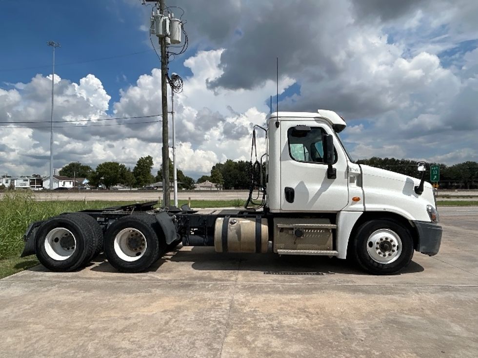Day Cab Tractor-Heavy Duty Tractors-Freightliner-2020-Cascadia 12564ST-Houston-TX-207,219\n\t\tmiles-$ 55,250 - Image 8