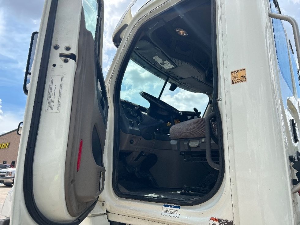 Day Cab Tractor-Heavy Duty Tractors-Freightliner-2020-Cascadia 12564ST-Houston-TX-207,219\n\t\tmiles-$ 55,250 - Image 9