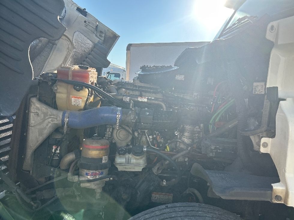 Day Cab Tractor-Heavy Duty Tractors-Freightliner-2020-Cascadia 12564ST-Hueytown-AL-530,375\n\t\tmiles-$ 37,750 - Image 16