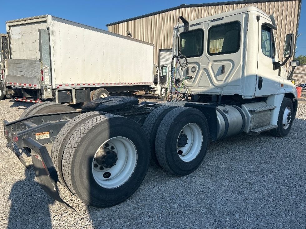 Day Cab Tractor-Heavy Duty Tractors-Freightliner-2020-Cascadia 12564ST-Hueytown-AL-530,375\n\t\tmiles-$ 37,750 - Image 7