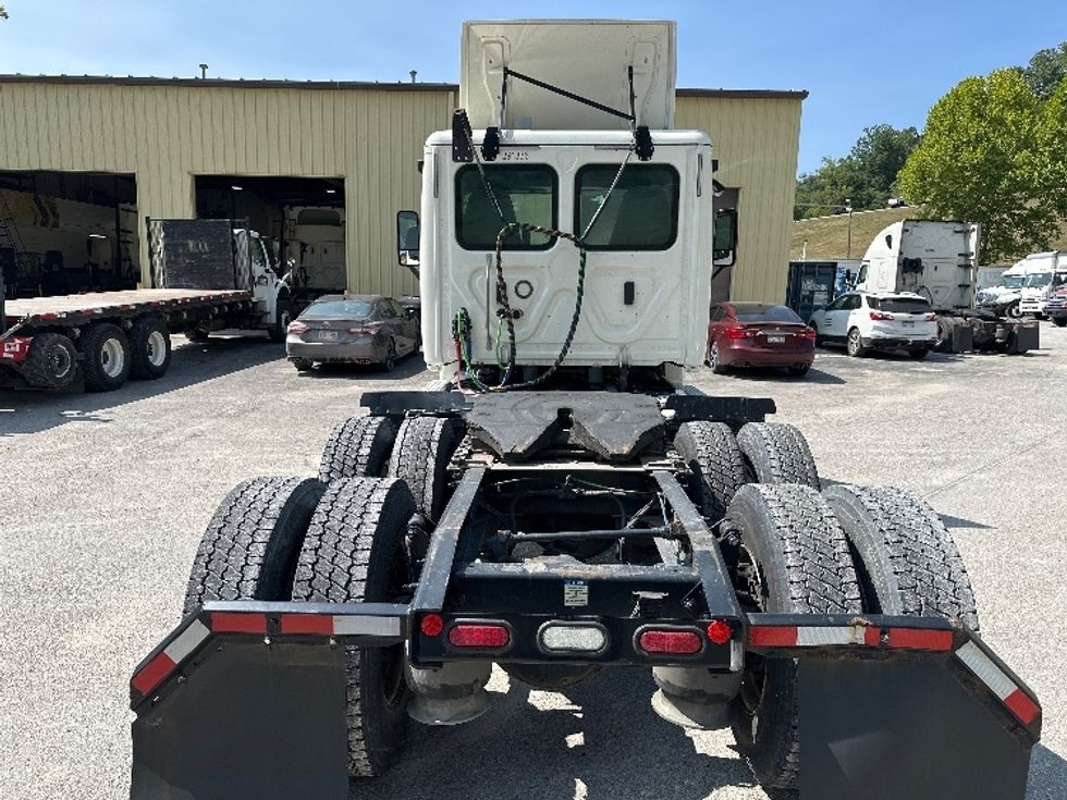 Day Cab Tractor-Heavy Duty Tractors-Freightliner-2020-Cascadia 12564ST-Huntington-WV-611,943\n\t\tmiles-$ 31,000 - Image 6