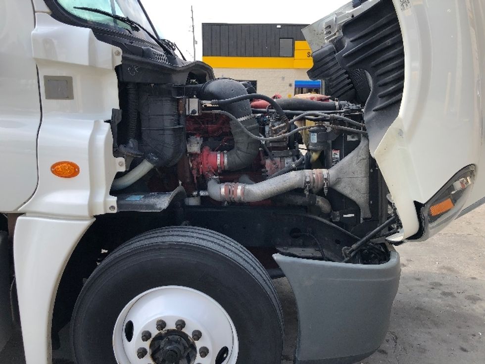 Day Cab Tractor-Heavy Duty Tractors-Freightliner-2020-Cascadia 12564ST-Indianapolis-IN-300,264\n\t\tmiles-$ 53,000 - Image 15