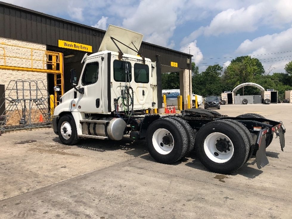 Day Cab Tractor-Heavy Duty Tractors-Freightliner-2020-Cascadia 12564ST-Indianapolis-IN-372,000\n\t\tmiles-$ 49,250 - Image 5