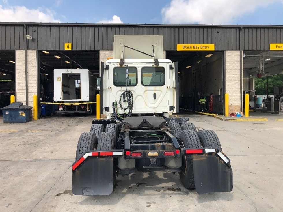 Day Cab Tractor-Heavy Duty Tractors-Freightliner-2020-Cascadia 12564ST-Indianapolis-IN-372,000\n\t\tmiles-$ 49,250 - Image 6