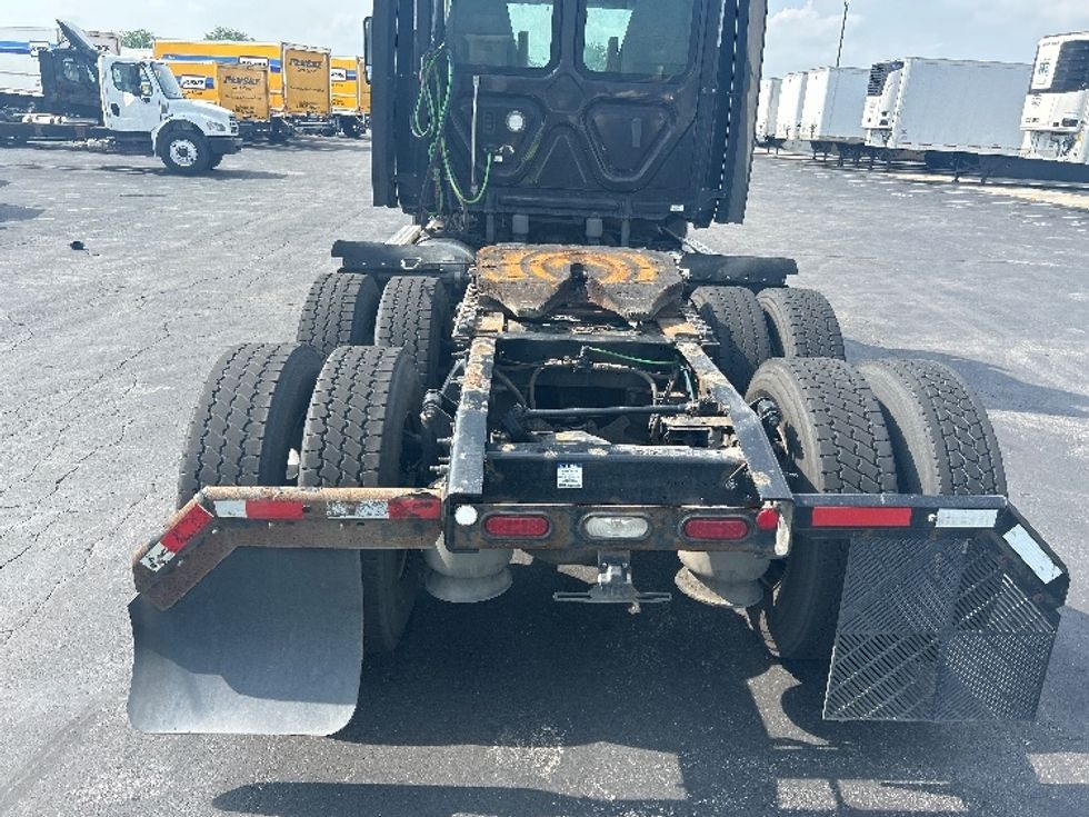 Day Cab Tractor-Heavy Duty Tractors-Freightliner-2020-Cascadia 12564ST-Indianapolis-IN-409,610\n\t\tmiles-$ 46,000 - Image 6