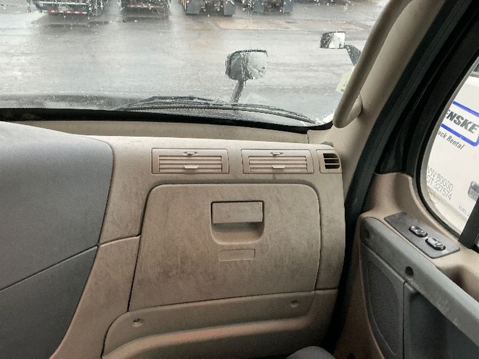 Day Cab Tractor-Heavy Duty Tractors-Freightliner-2020-Cascadia 12564ST-Indianapolis-IN-417,201\n\t\tmiles-$ 41,000 - Image 12