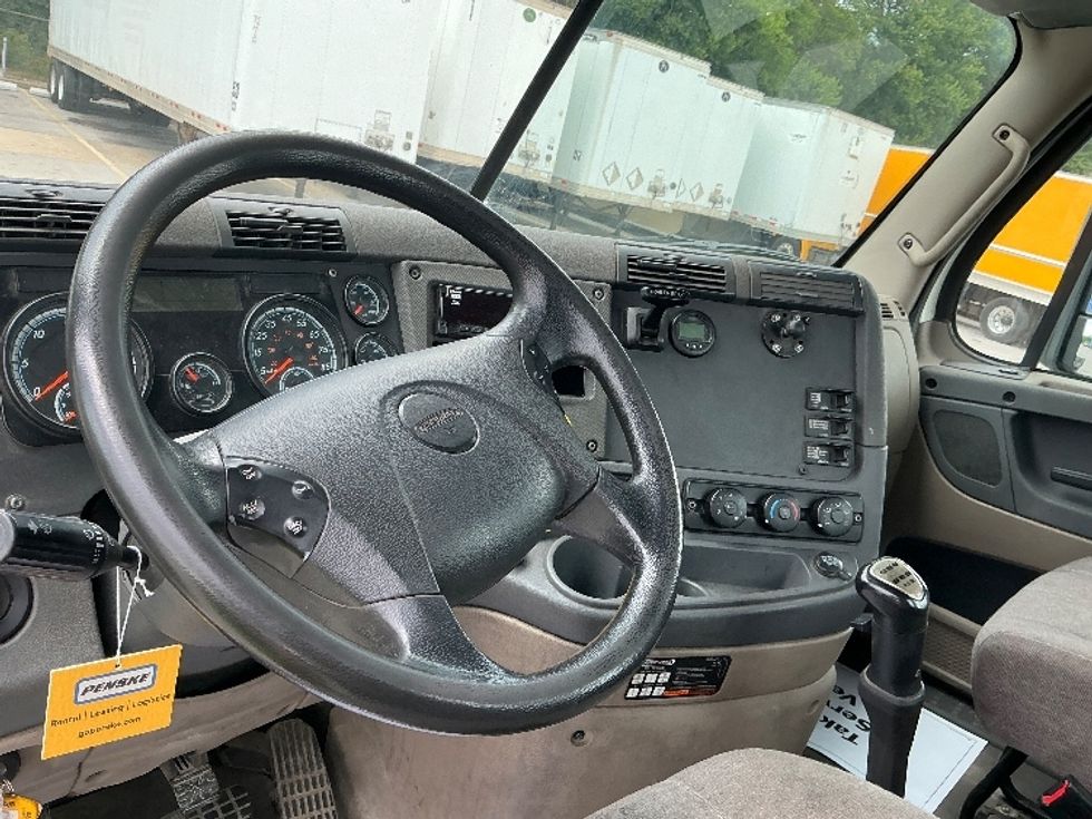 Day Cab Tractor-Heavy Duty Tractors-Freightliner-2020-Cascadia 12564ST-Indianapolis-IN-473,491\n\t\tmiles-$ 36,750 - Image 10