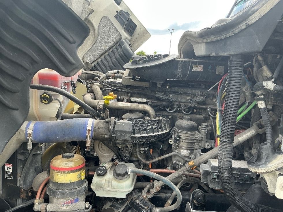 Day Cab Tractor-Heavy Duty Tractors-Freightliner-2020-Cascadia 12564ST-Indianapolis-IN-477,188\n\t\tmiles-$ 43,500 - Image 16