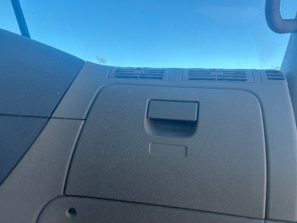 Day Cab Tractor-Heavy Duty Tractors-Freightliner-2020-Cascadia 12564ST-Jackson-MS-225,804\n\t\tmiles-$ 56,250 - Image 13