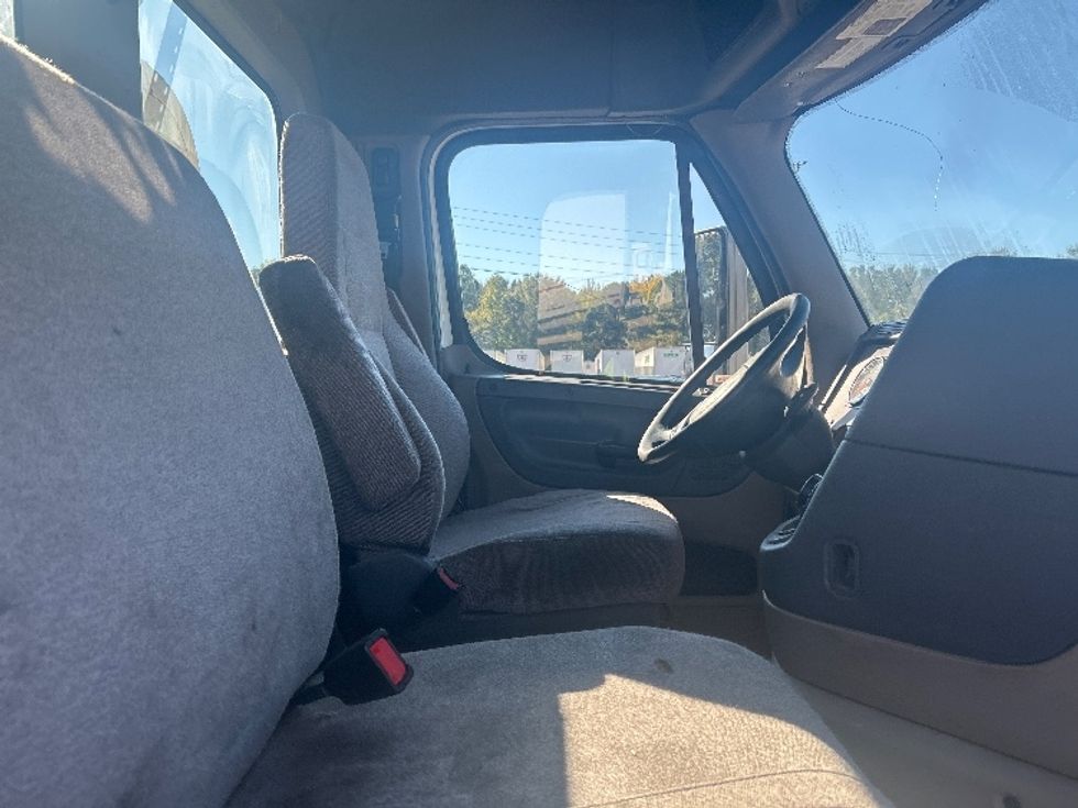 Day Cab Tractor-Heavy Duty Tractors-Freightliner-2020-Cascadia 12564ST-Jackson-MS-225,804\n\t\tmiles-$ 56,250 - Image 14