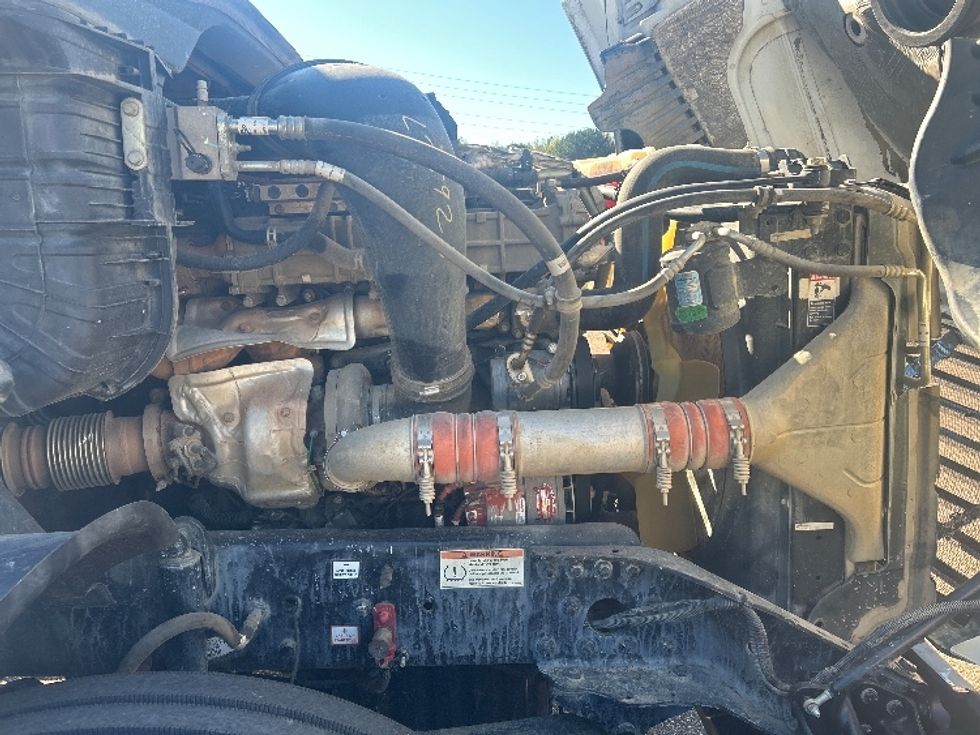 Day Cab Tractor-Heavy Duty Tractors-Freightliner-2020-Cascadia 12564ST-Jackson-MS-225,804\n\t\tmiles-$ 56,250 - Image 15