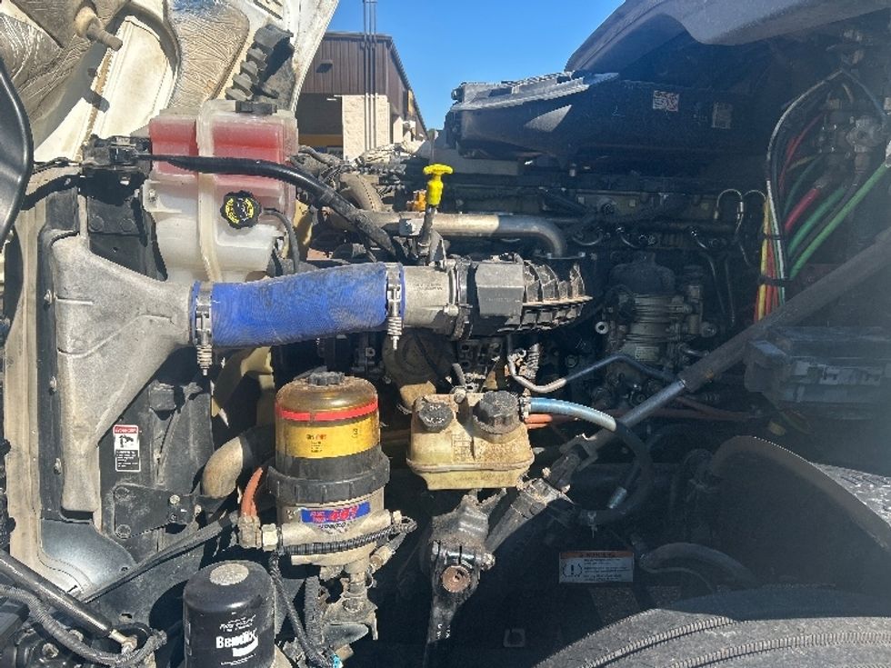 Day Cab Tractor-Heavy Duty Tractors-Freightliner-2020-Cascadia 12564ST-Jackson-MS-225,804\n\t\tmiles-$ 56,250 - Image 16