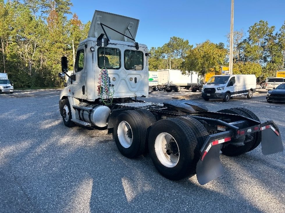 Day Cab Tractor-Heavy Duty Tractors-Freightliner-2020-Cascadia 12564ST-Jacksonville-FL-228,454\n\t\tmiles-$ 52,000 - Image 4