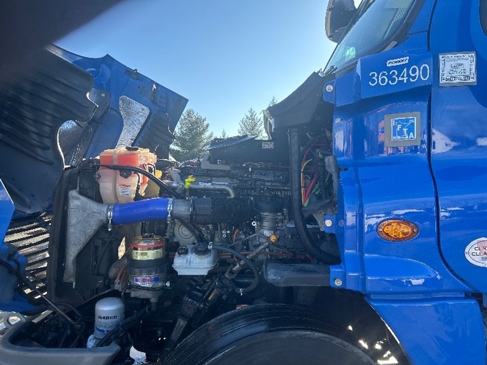 Day Cab Tractor-Heavy Duty Tractors-Freightliner-2020-Cascadia 12564ST-Jessup-PA-416,045\n\t\tmiles-$ 52,500 - Image 16