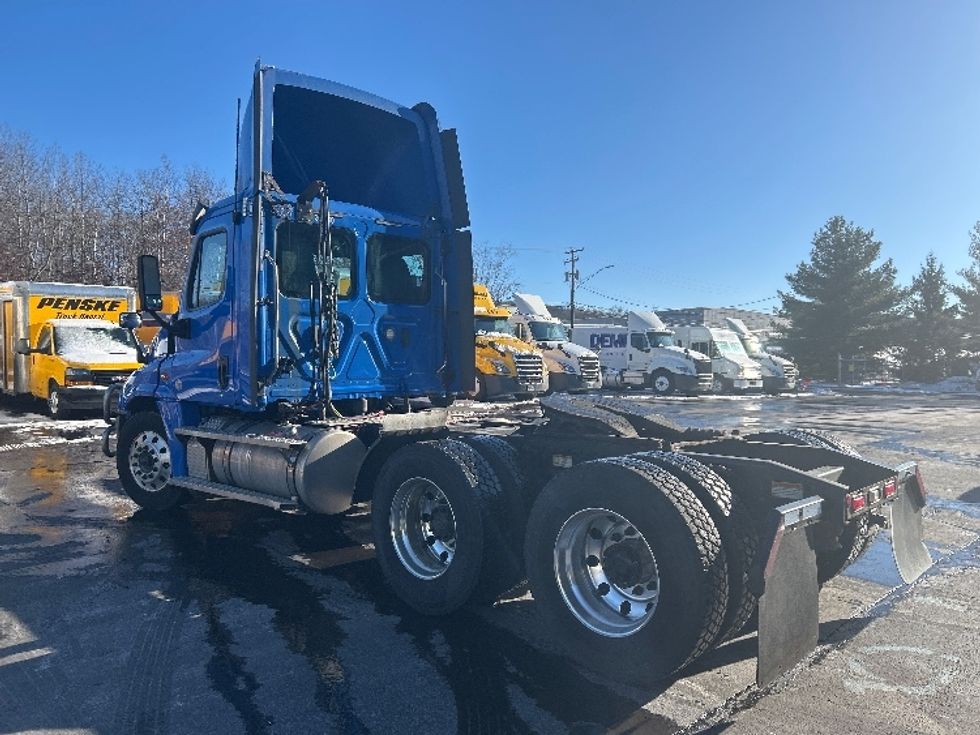 Day Cab Tractor-Heavy Duty Tractors-Freightliner-2020-Cascadia 12564ST-Jessup-PA-416,045\n\t\tmiles-$ 52,500 - Image 5