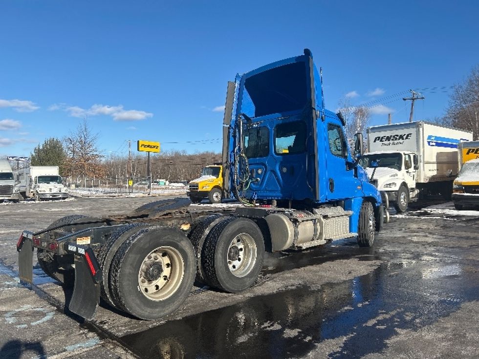 Day Cab Tractor-Heavy Duty Tractors-Freightliner-2020-Cascadia 12564ST-Jessup-PA-416,045\n\t\tmiles-$ 52,500 - Image 7