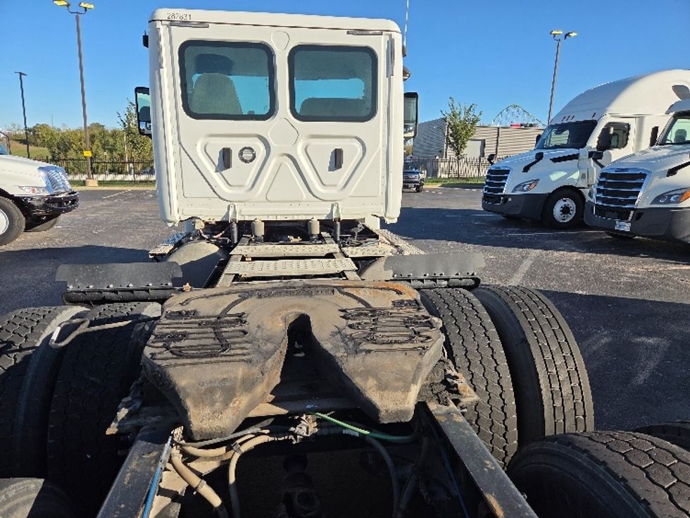 Day Cab Tractor-Heavy Duty Tractors-Freightliner-2020-Cascadia 12564ST-Kansas City-MO-323,629\n\t\tmiles-$ 51,000 - Image 6
