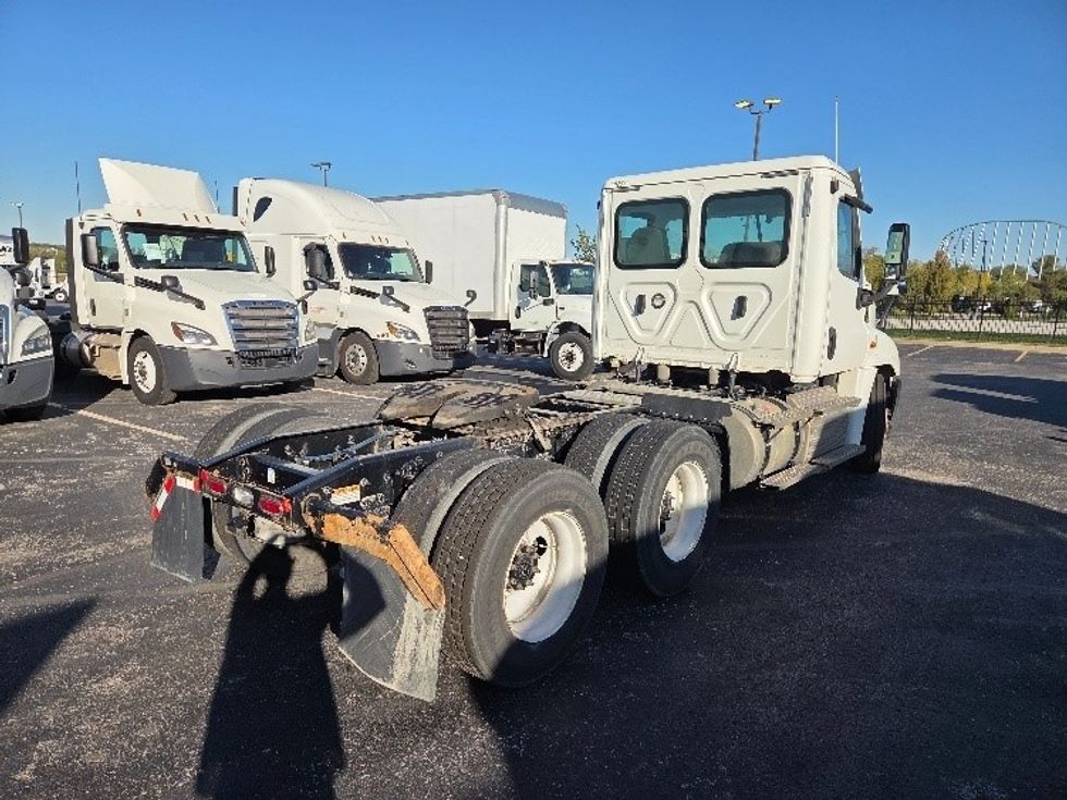 Day Cab Tractor-Heavy Duty Tractors-Freightliner-2020-Cascadia 12564ST-Kansas City-MO-323,629\n\t\tmiles-$ 51,000 - Image 7