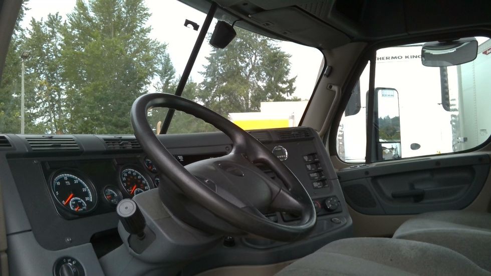 Day Cab Tractor-Heavy Duty Tractors-Freightliner-2020-Cascadia 12564ST-Kent-WA-181,427\n\t\tmiles-$ 63,000 - Image 10