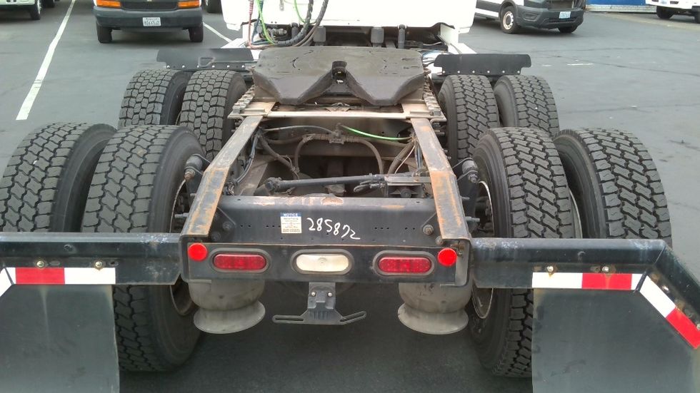 Day Cab Tractor-Heavy Duty Tractors-Freightliner-2020-Cascadia 12564ST-Kent-WA-181,427\n\t\tmiles-$ 63,000 - Image 6