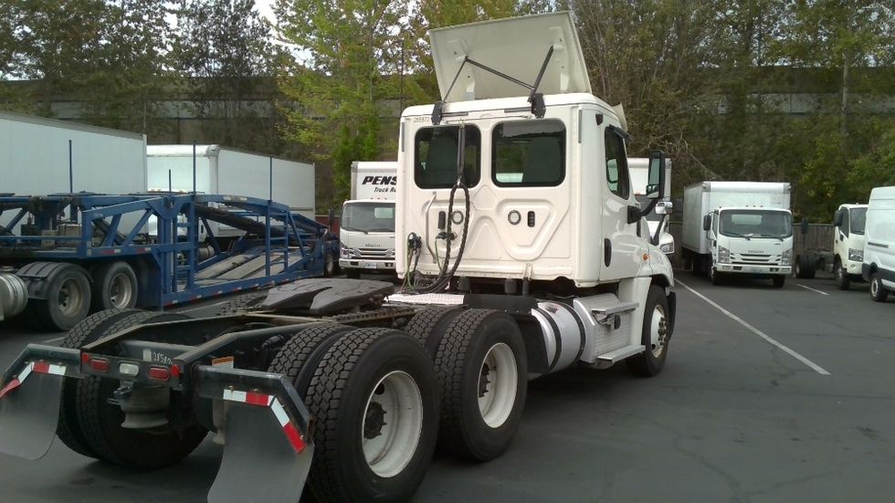 Day Cab Tractor-Heavy Duty Tractors-Freightliner-2020-Cascadia 12564ST-Kent-WA-181,427\n\t\tmiles-$ 63,000 - Image 7