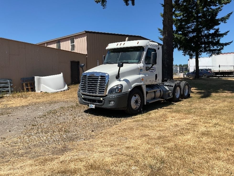 Day Cab Tractor-Heavy Duty Tractors-Freightliner-2020-Cascadia 12564ST-Lacey-WA-268,143\n\t\tmiles-$ 52,000 - Image 3