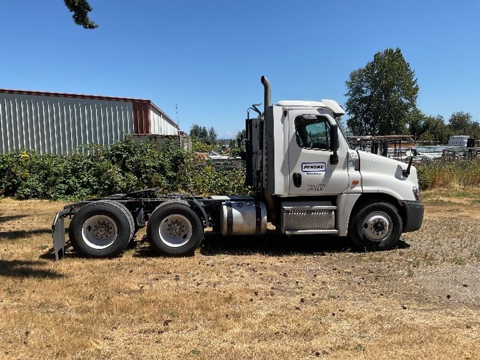 Day Cab Tractor-Heavy Duty Tractors-Freightliner-2020-Cascadia 12564ST-Lacey-WA-268,143\n\t\tmiles-$ 52,000 - Image 8