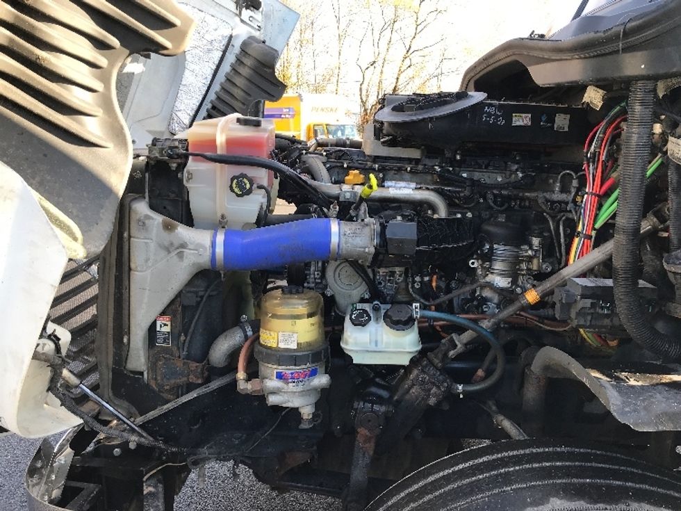 Day Cab Tractor-Heavy Duty Tractors-Freightliner-2020-Cascadia 12564ST-Londonderry-NH-567,641\n\t\tmiles-$ 29,750 - Image 16