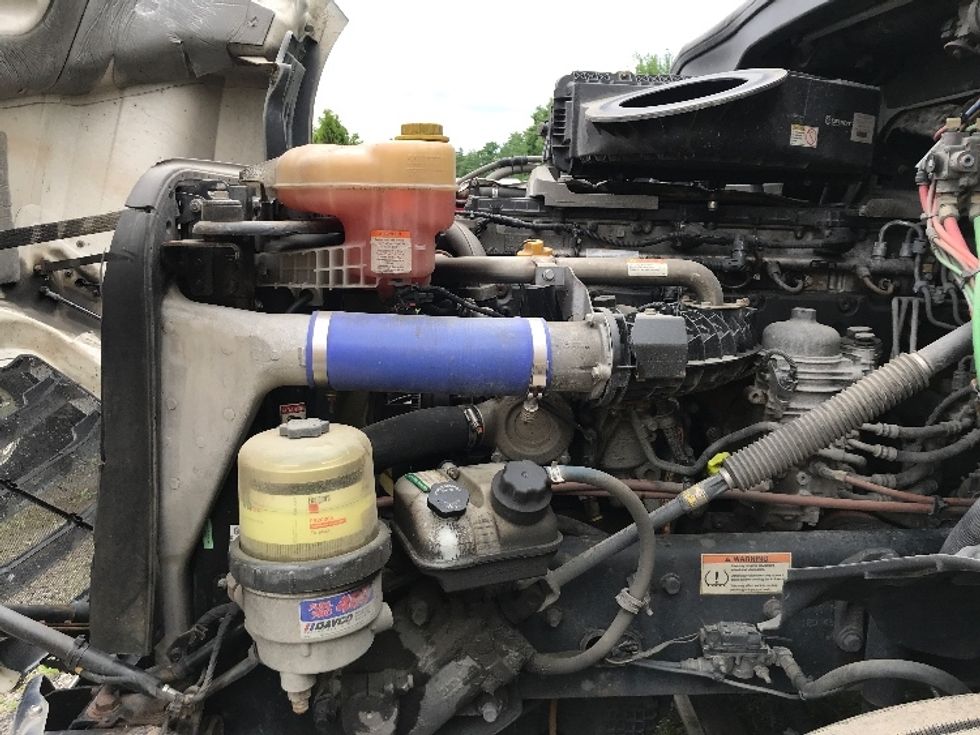 Day Cab Tractor-Heavy Duty Tractors-Freightliner-2020-Cascadia 12564ST-Londonderry-NH-582,162\n\t\tmiles-$ 30,250 - Image 16