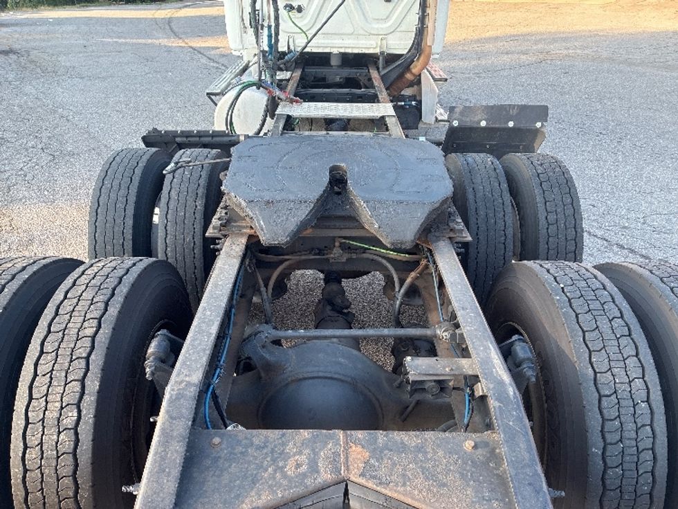 Day Cab Tractor-Heavy Duty Tractors-Freightliner-2020-Cascadia 12564ST-Martinsville-VA-549,060\n\t\tmiles-$ 37,500 - Image 6