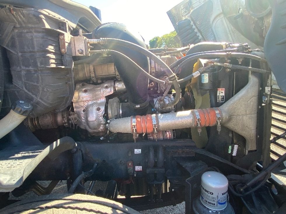 Day Cab Tractor-Heavy Duty Tractors-Freightliner-2020-Cascadia 12564ST-Martinsville-VA-595,335\n\t\tmiles-$ 33,750 - Image 15