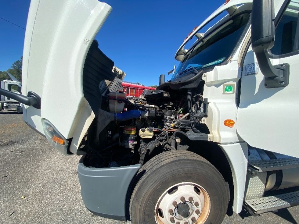 Day Cab Tractor-Heavy Duty Tractors-Freightliner-2020-Cascadia 12564ST-Martinsville-VA-595,335\n\t\tmiles-$ 33,750 - Image 16