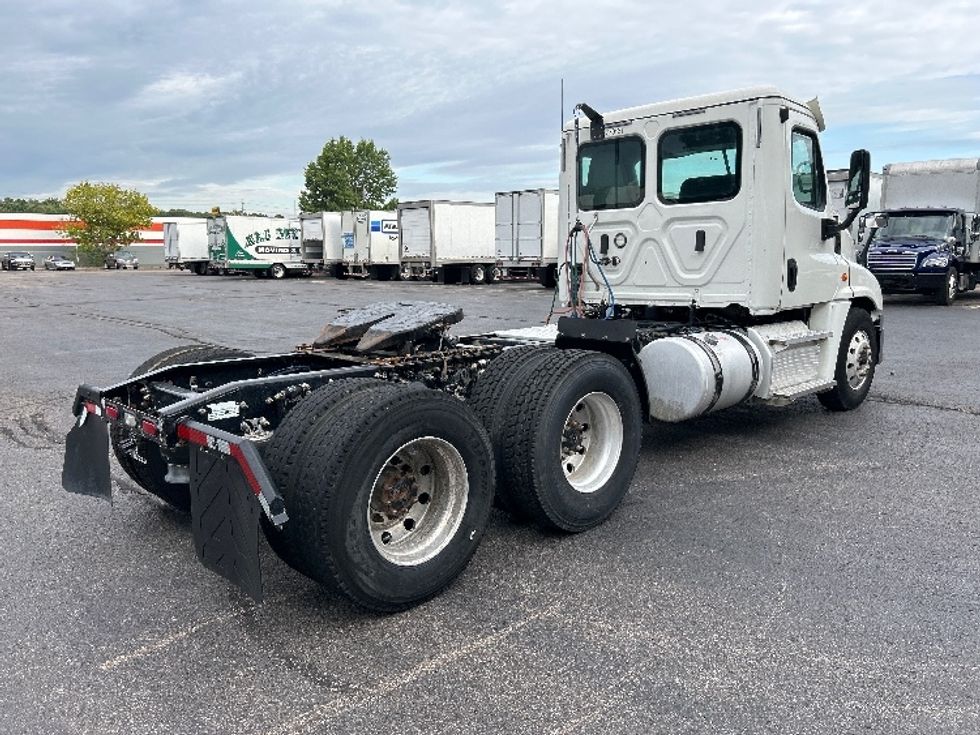 Day Cab Tractor-Heavy Duty Tractors-Freightliner-2020-Cascadia 12564ST-Memphis-TN-278,216\n\t\tmiles-$ 54,500 - Image 7