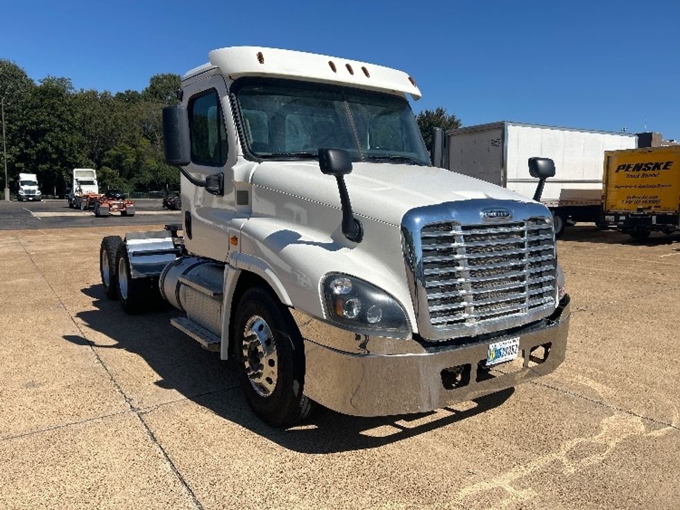 Day Cab Tractor-Heavy Duty Tractors-Freightliner-2020-Cascadia 12564ST-Memphis-TN-278,906\n\t\tmiles-$ 51,750 - Image 1