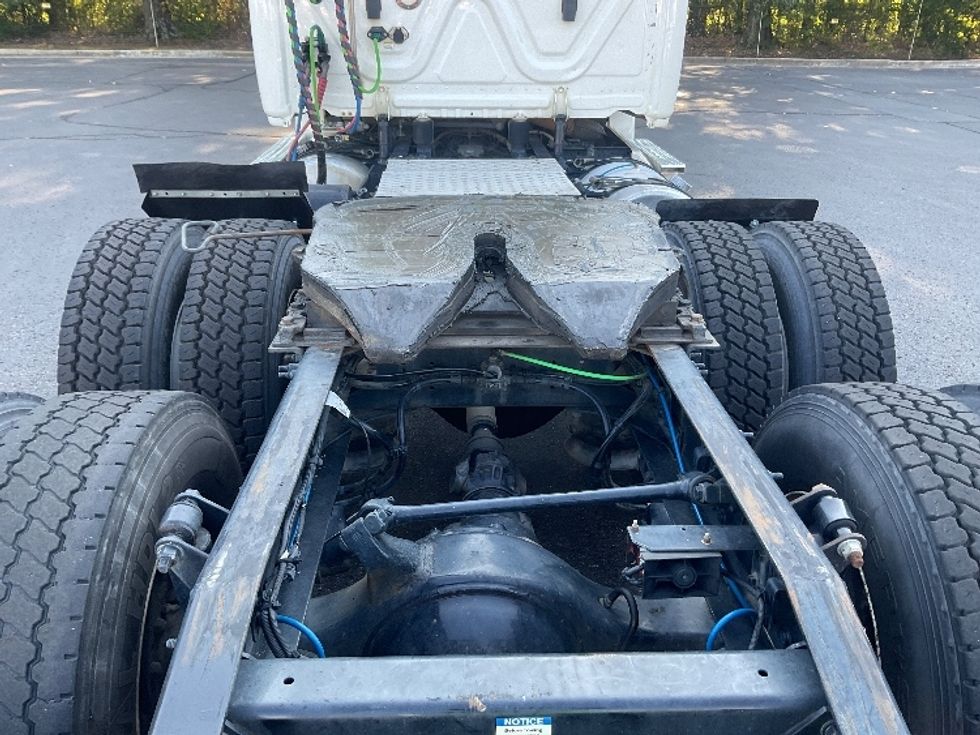 Day Cab Tractor-Heavy Duty Tractors-Freightliner-2020-Cascadia 12564ST-Memphis-TN-464,057\n\t\tmiles-$ 43,250 - Image 6