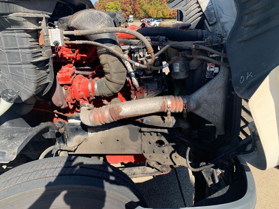 Day Cab Tractor-Heavy Duty Tractors-Freightliner-2020-Cascadia 12564ST-Middlefield-OH-124,166\n\t\tmiles-$ 58,750 - Image 15