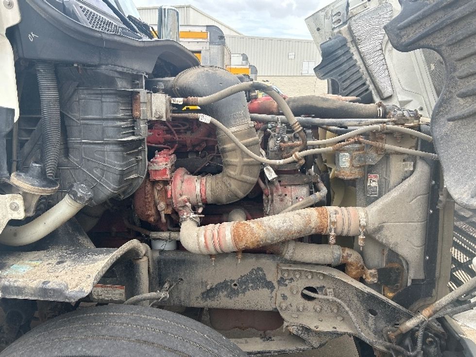 Day Cab Tractor-Heavy Duty Tractors-Freightliner-2020-Cascadia 12564ST-Middlefield-OH-193,318\n\t\tmiles-$ 50,500 - Image 15