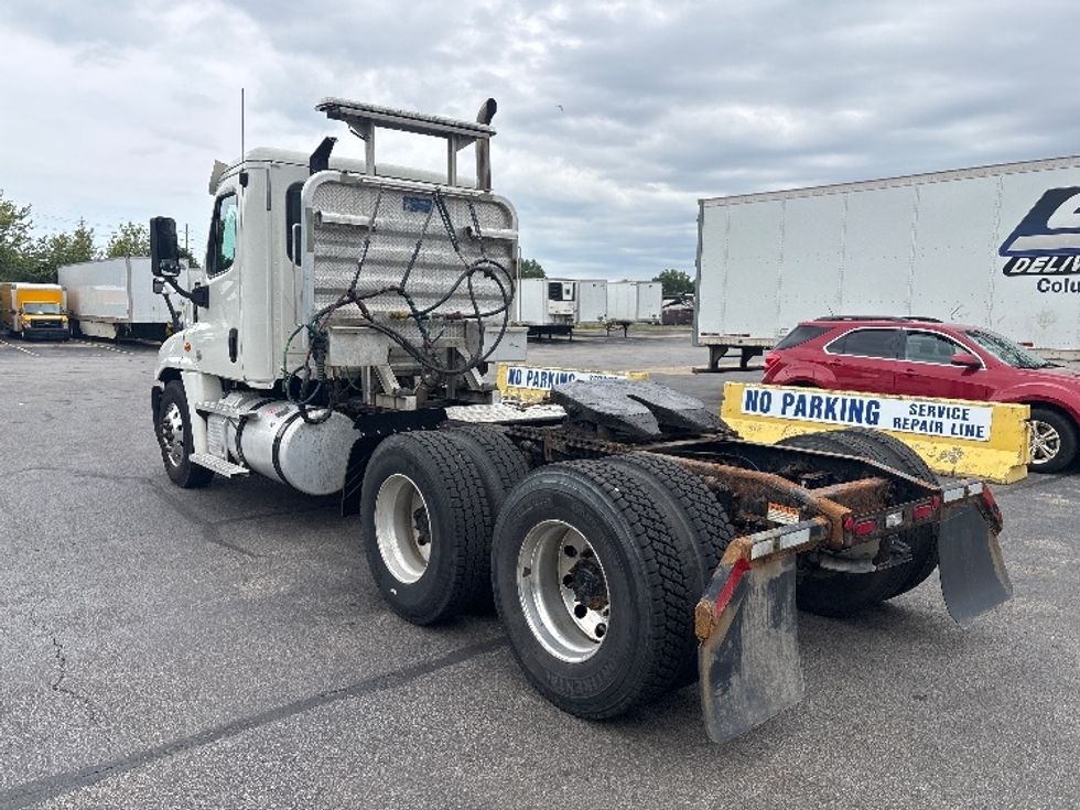 Day Cab Tractor-Heavy Duty Tractors-Freightliner-2020-Cascadia 12564ST-Middlefield-OH-307,536\n\t\tmiles-$ 54,500 - Image 5