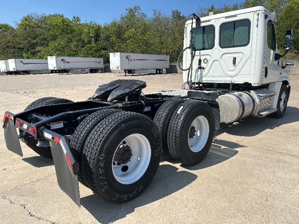 Day Cab Tractor-Heavy Duty Tractors-Freightliner-2020-Cascadia 12564ST-Nashville-TN-430,707\n\t\tmiles-$ 40,000 - Image 7