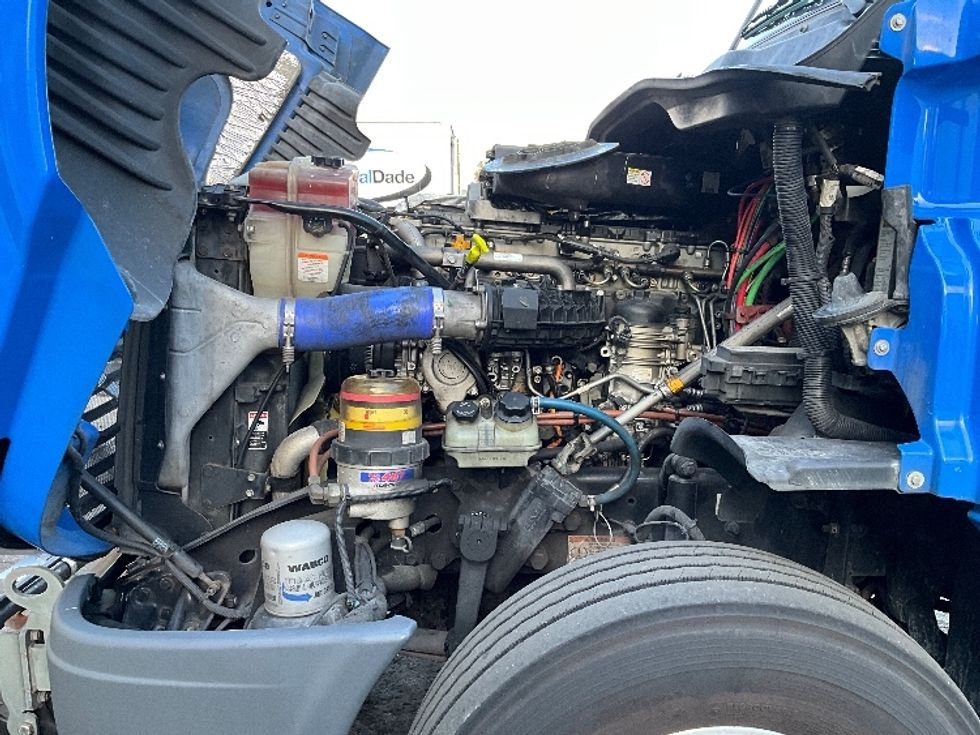 Day Cab Tractor-Heavy Duty Tractors-Freightliner-2020-Cascadia 12564ST-Ocala-FL-465,699\n\t\tmiles-$ 48,000 - Image 16