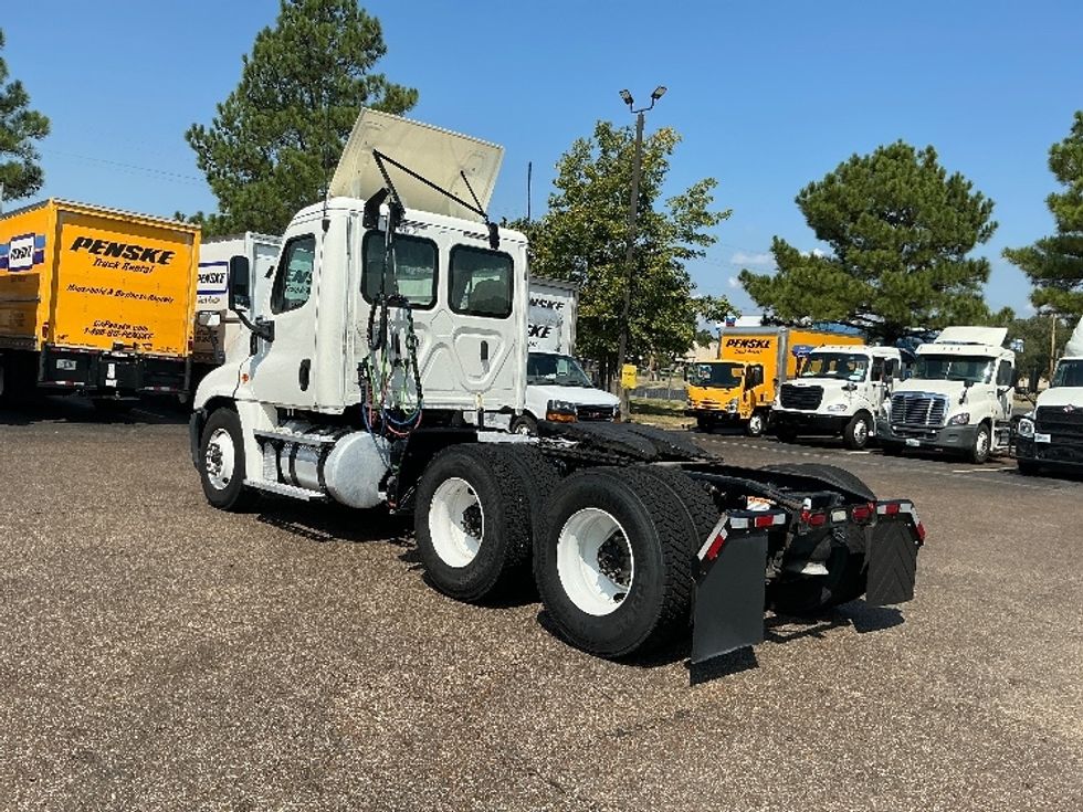 Day Cab Tractor-Heavy Duty Tractors-Freightliner-2020-Cascadia 12564ST-Olive Branch-MS-317,896\n\t\tmiles-$ 56,250 - Image 5
