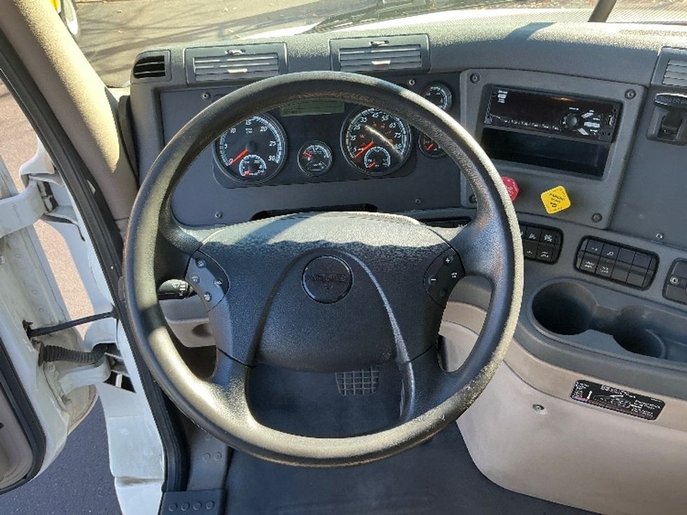 Day Cab Tractor-Heavy Duty Tractors-Freightliner-2020-Cascadia 12564ST-Portland-OR-281,868\n\t\tmiles-$ 53,250 - Image 11