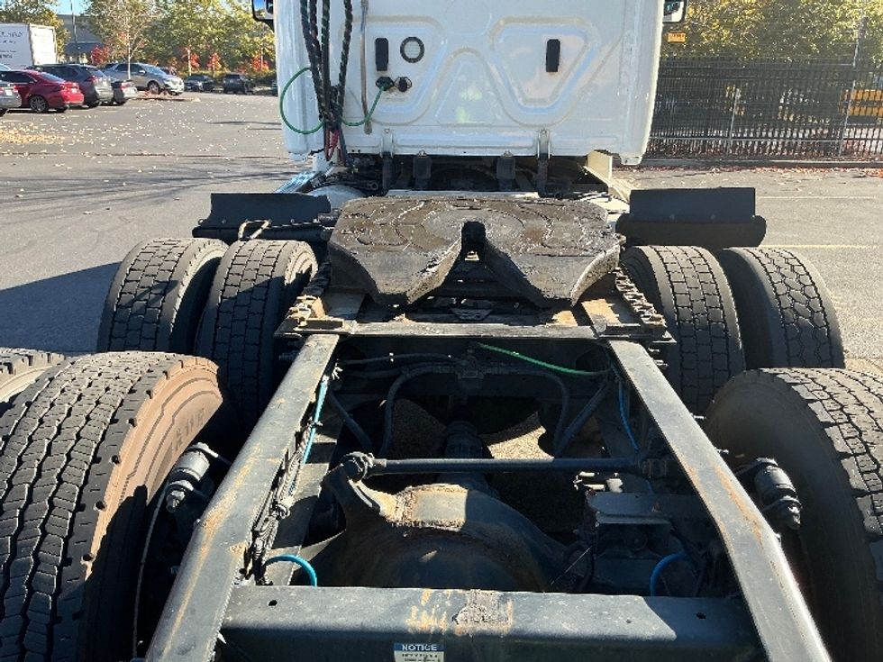 Day Cab Tractor-Heavy Duty Tractors-Freightliner-2020-Cascadia 12564ST-Portland-OR-281,868\n\t\tmiles-$ 53,250 - Image 6