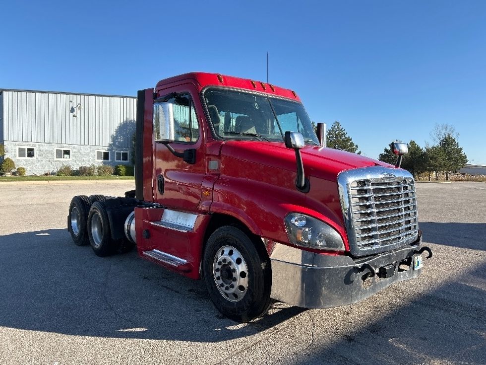 Day Cab Tractor-Heavy Duty Tractors-Freightliner-2020-Cascadia 12564ST-Saginaw-MI-485,881\n\t\tmiles-$ 45,500 - Image 1