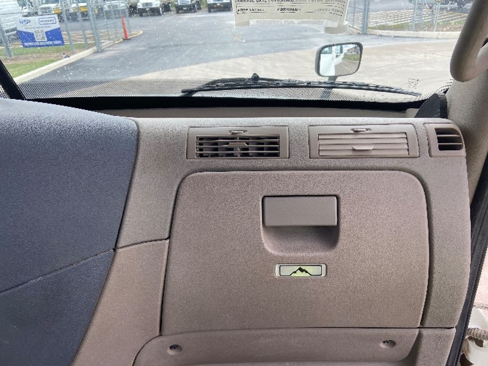 Day Cab Tractor-Heavy Duty Tractors-Freightliner-2020-Cascadia 12564ST-San Antonio-TX-346,529\n\t\tmiles-$ 50,250 - Image 13