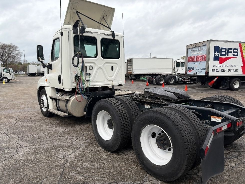Day Cab Tractor-Heavy Duty Tractors-Freightliner-2020-Cascadia 12564ST-San Antonio-TX-359,823\n\t\tmiles-$ 47,750 - Image 5