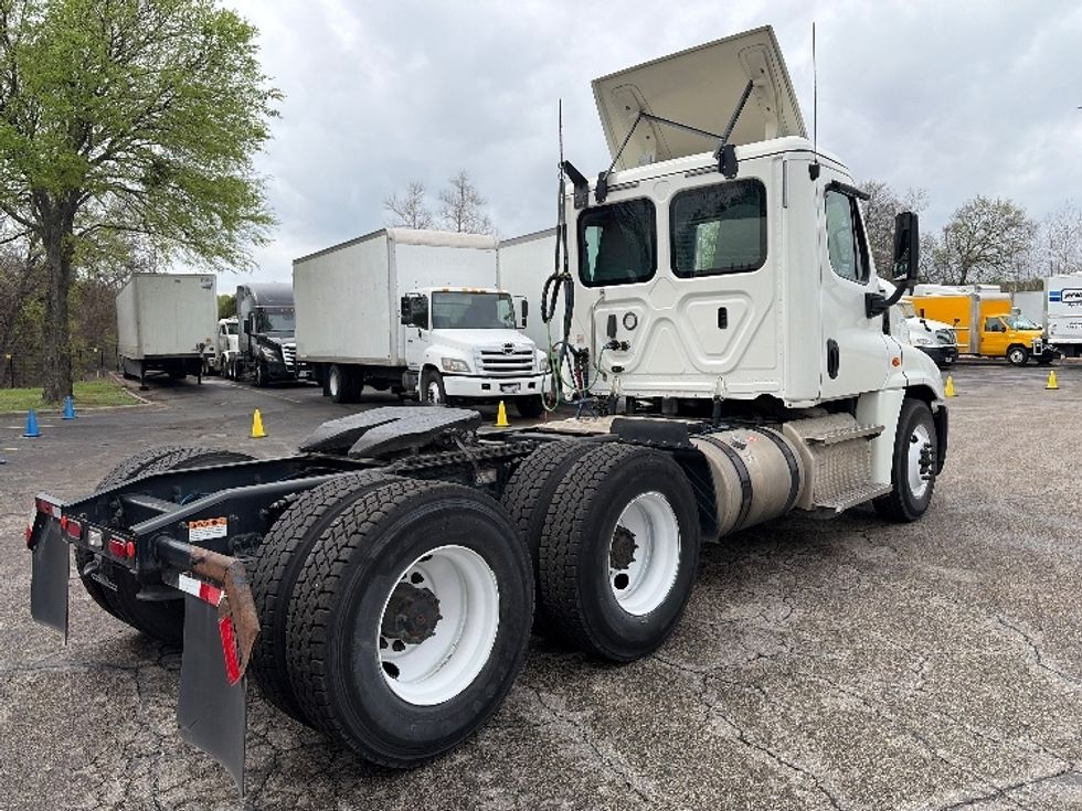 Day Cab Tractor-Heavy Duty Tractors-Freightliner-2020-Cascadia 12564ST-San Antonio-TX-359,823\n\t\tmiles-$ 47,750 - Image 7