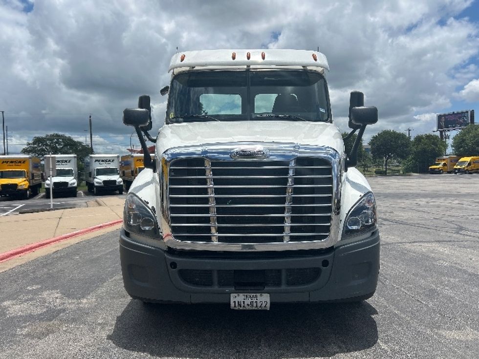Day Cab Tractor-Heavy Duty Tractors-Freightliner-2020-Cascadia 12564ST-San Antonio-TX-372,290\n\t\tmiles-$ 51,750 - Image 2