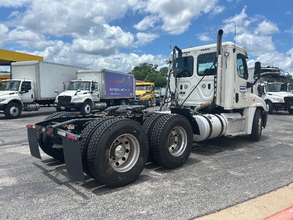 Day Cab Tractor-Heavy Duty Tractors-Freightliner-2020-Cascadia 12564ST-San Antonio-TX-372,290\n\t\tmiles-$ 51,750 - Image 7
